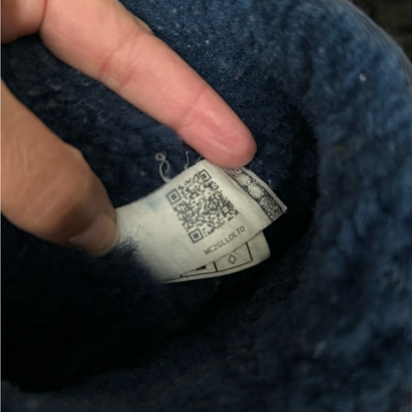 Ugg Classic Short Leather Boots Navy. - Picture 8 of 10